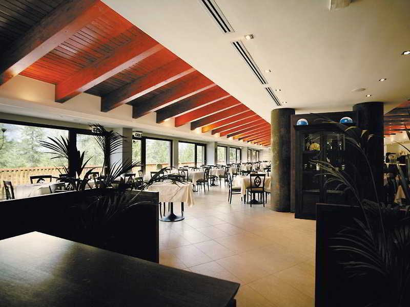 Hotel Sansicario Majestic Cesana Torinese Exterior foto