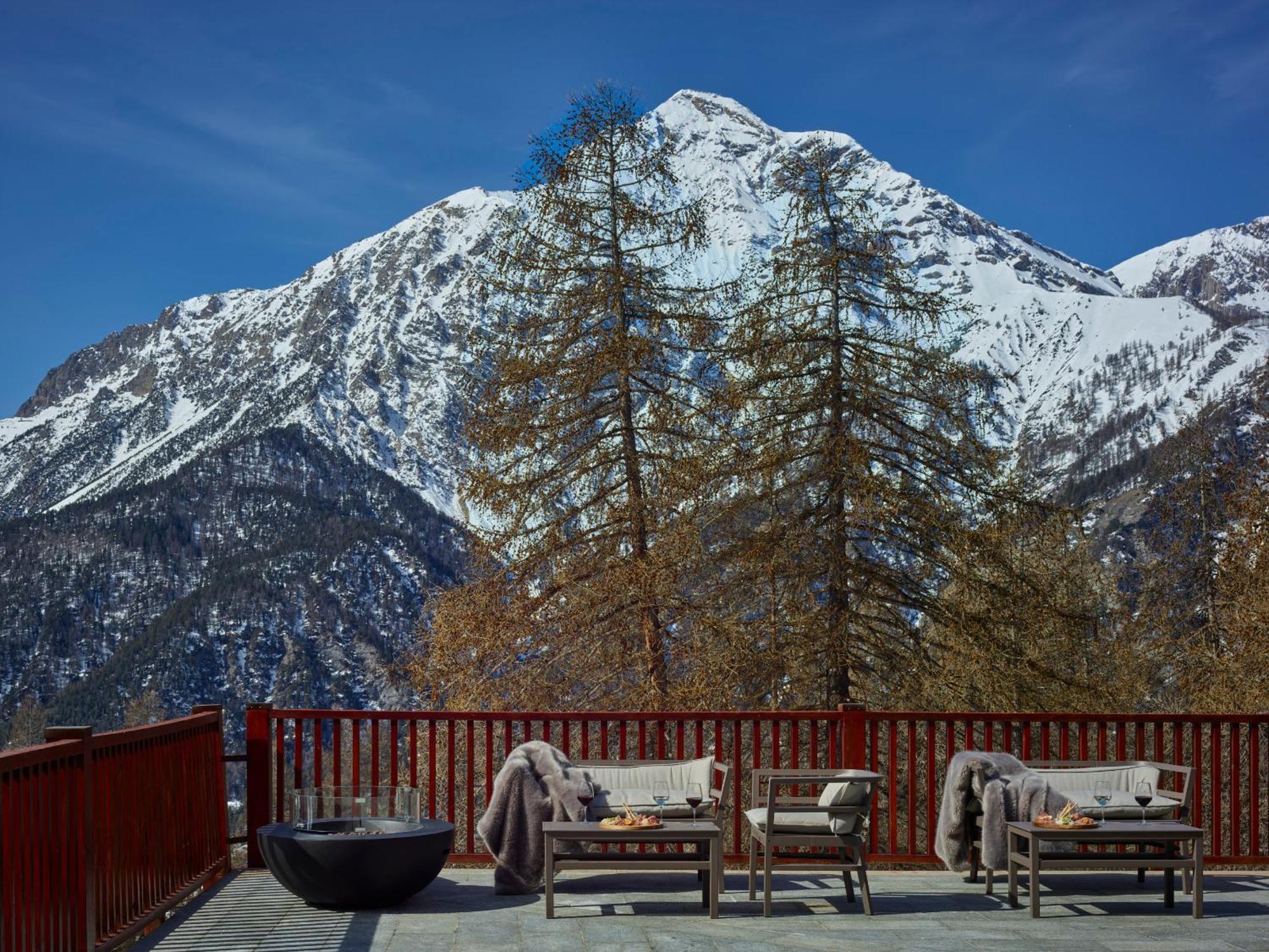 Hotel Sansicario Majestic Cesana Torinese Exterior foto